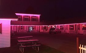 Trail Riders Motel  2*