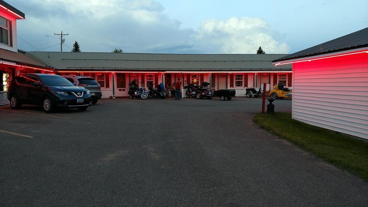 Trail Riders Motel Granby Exterior photo